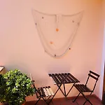 Domo Mea Apartment *